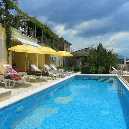 Apartments Zlato - With Pool Senj  Esterno foto